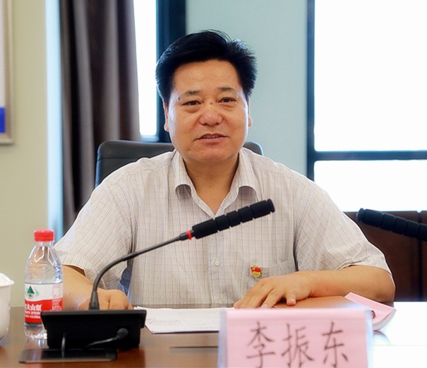 壹定发集团召开向导班子“不忘初心、切记使命”专题民主生涯会