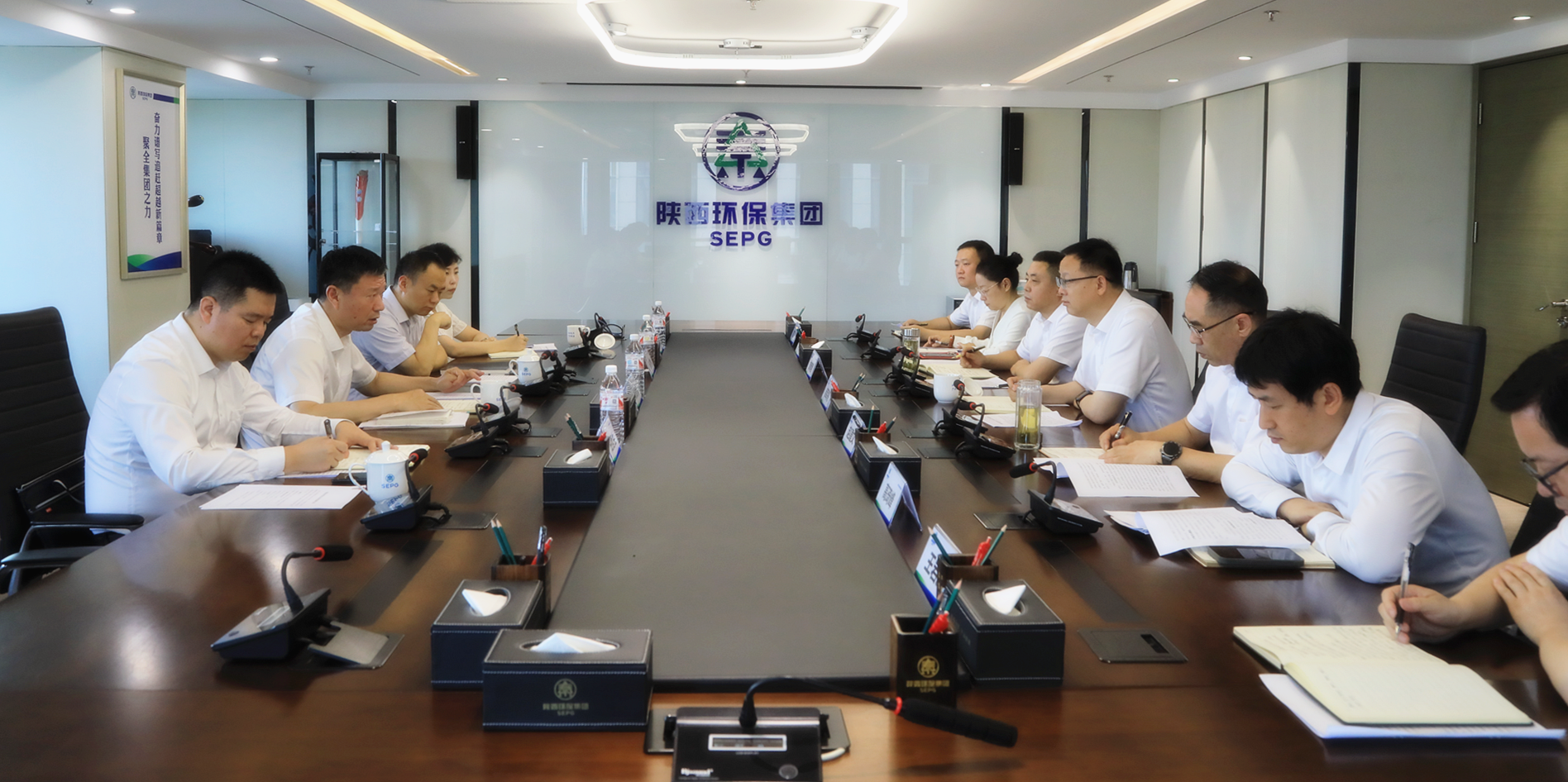 省国资委副主任杨爱民到壹定发集团调研指导党纪学习教育事情